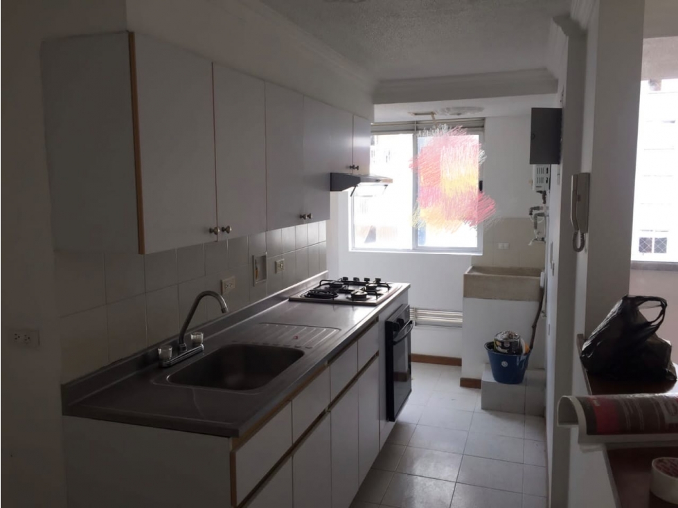 APARTAMENTO EN VENTA LOS COLORES, MEDELLIN