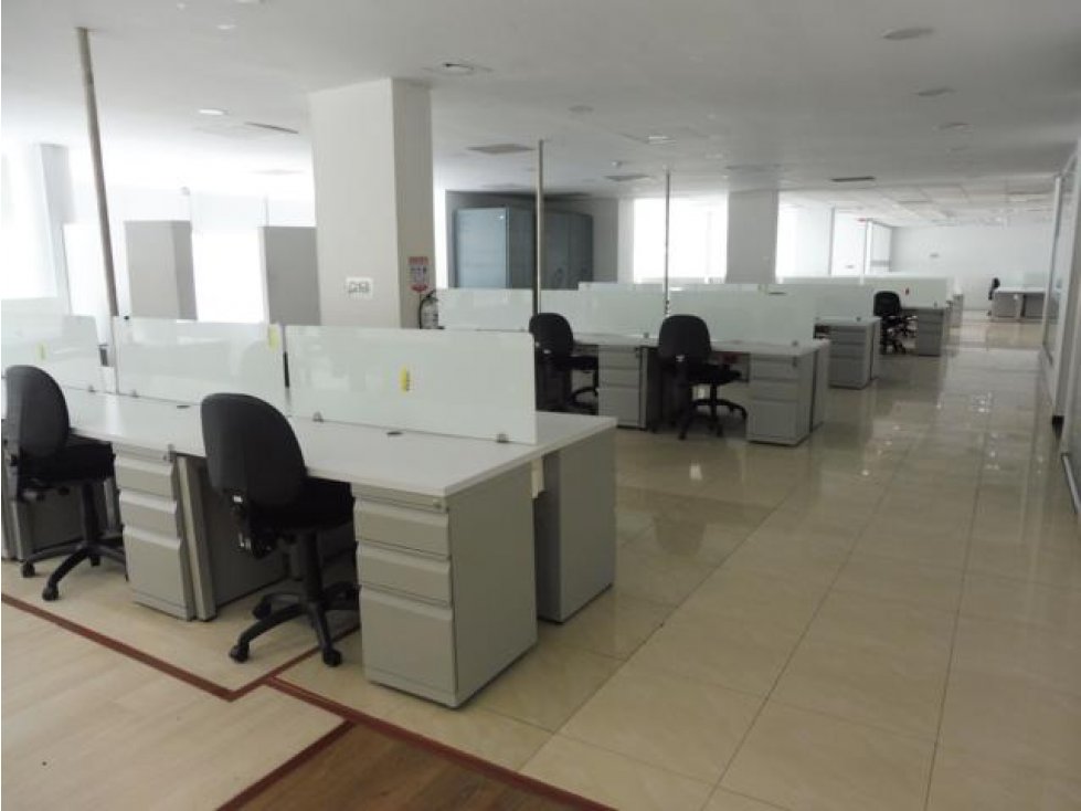 Oficinas::Venta::680m2+74::Chicó R::W1124291