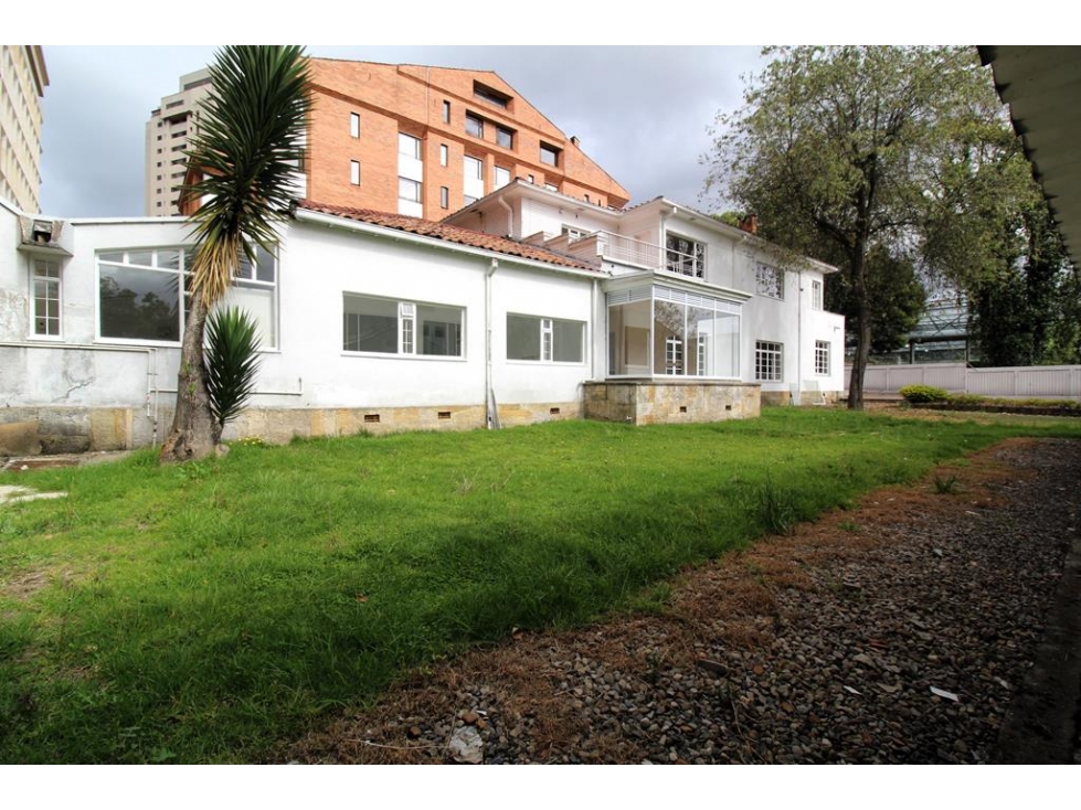 Casa/lote El Nogal: 648m2, lote 1347m2