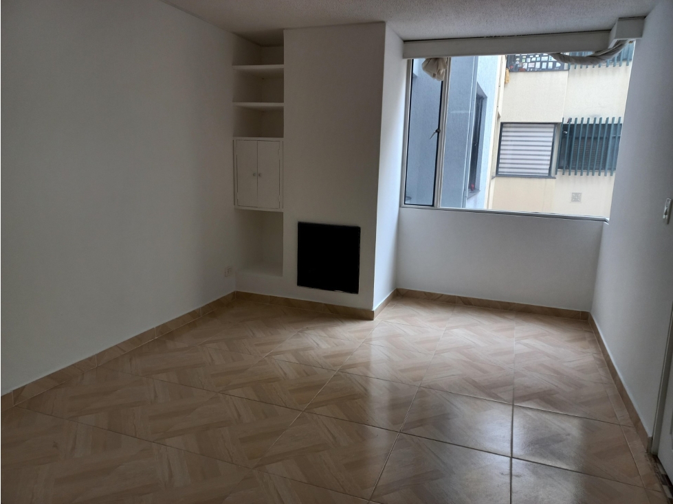 ARRIENDO APARTAESTUDIO EN LA ALHAMBRA