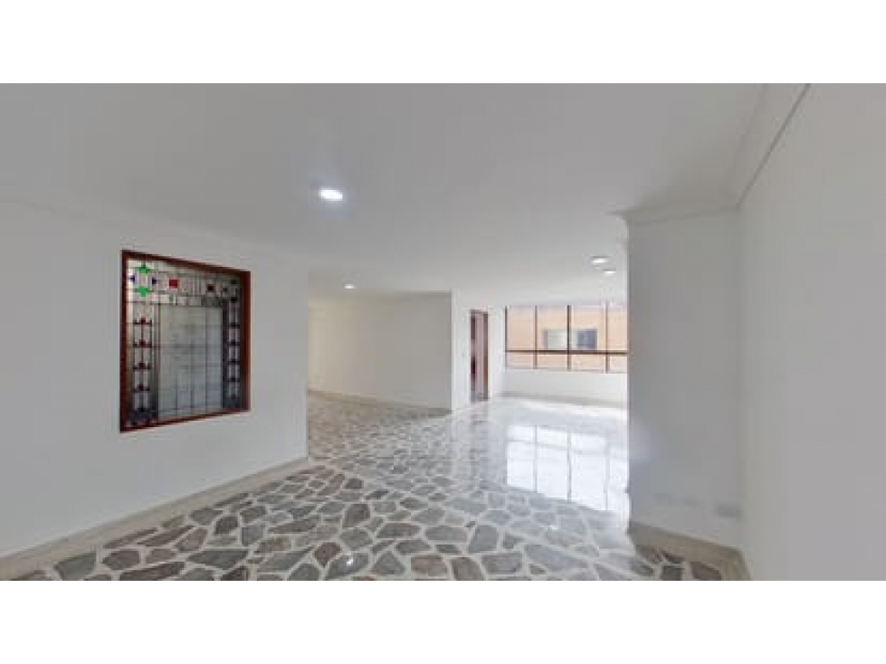 Apartamento remodelado en el Poblado