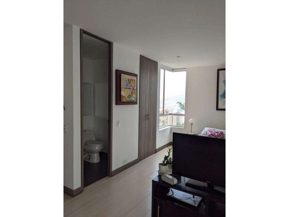 VENDO EN ENVIGADO, LOMA DEL ESMERALDAL. 69 M2. IDEAL PARA INVERSIONIST