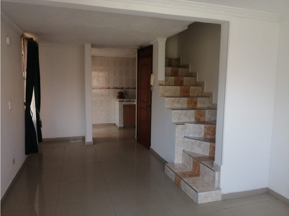 Venta casa Tres Niveles Nueva Castilla - Nohora Villa