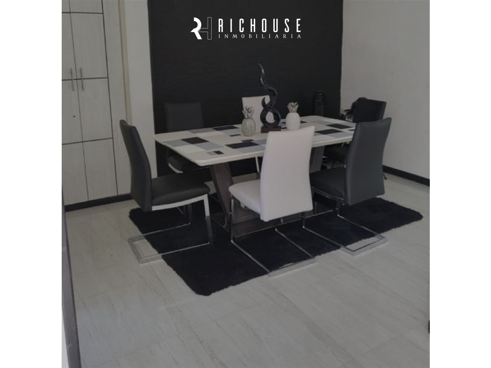 LUJOSA CASA AMOBLADA EN EXCLUSIVO CONDOMINIO EL PEÑON - GIRARDOT