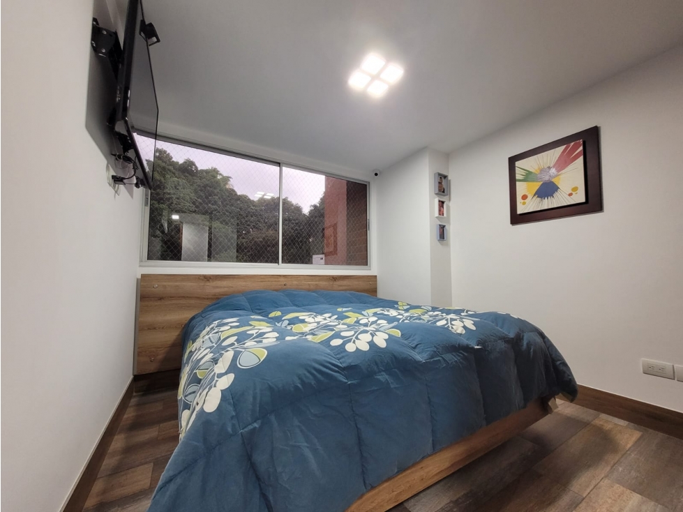 Vendo moderno apartamento en Envigado, sector Cumbres.