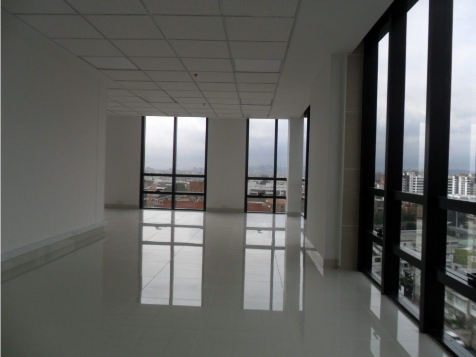 Oficina  Arriendo Sta Barbara Ed. Office 120 52m 1baño 2parq - 902