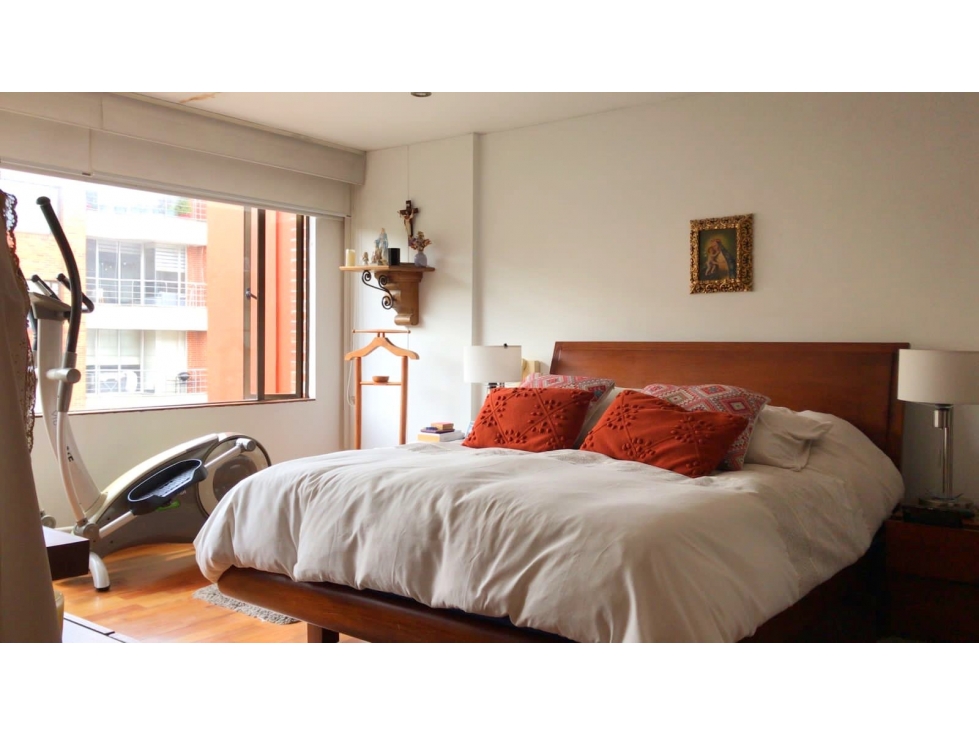 Venta - Apartamento - Santa Paula (Cll. 110 # 13)