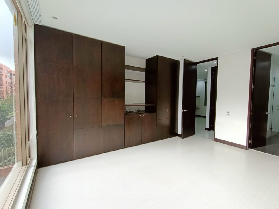 Venta - Apartamento - Chico Navarra (Cr. 20# 103)