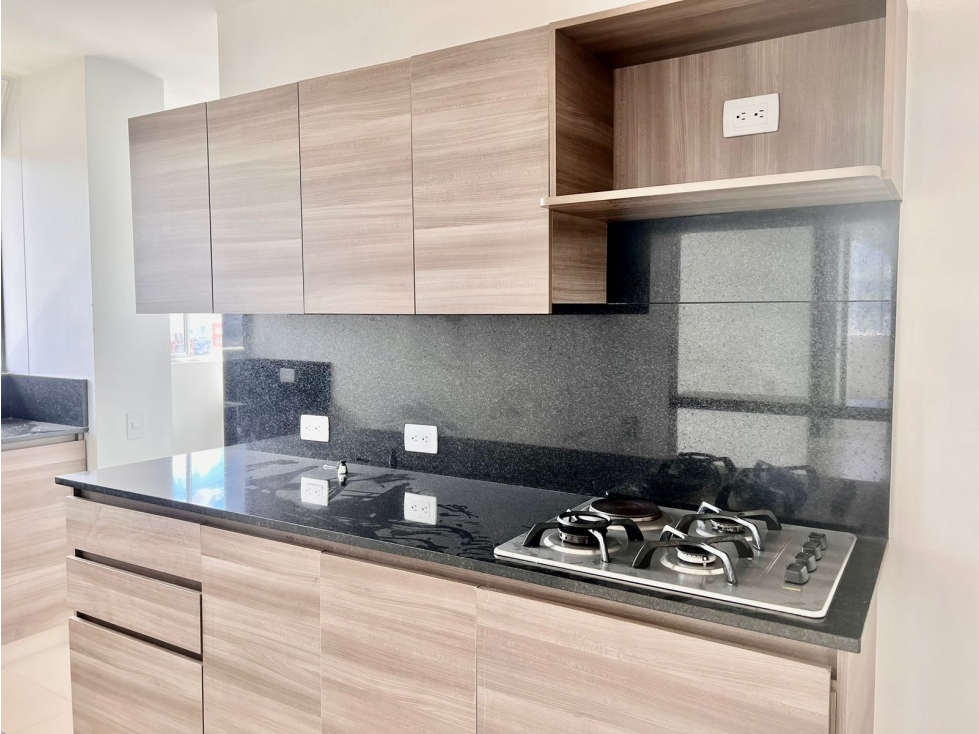 APARTAMENTO EN VENTA EN SABANETA SECTOR ASDESILLAS - INVERSION