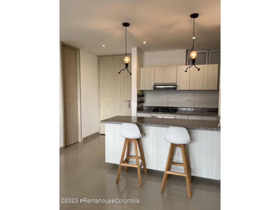 Apartamento en  Portal de Genoves RAH CO: 24-979