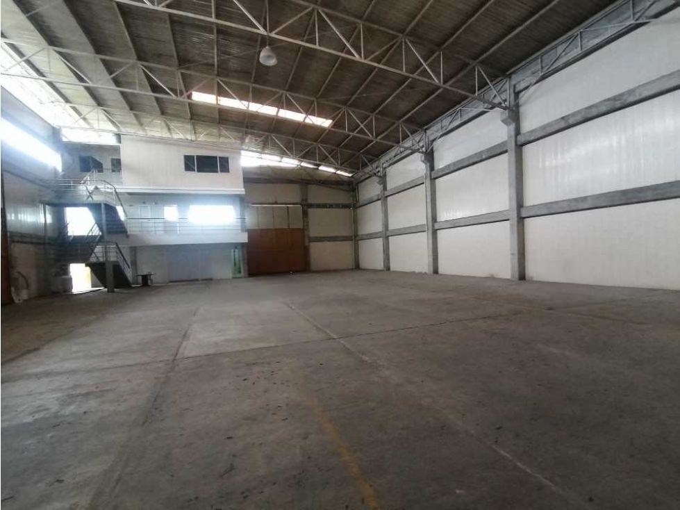 ARRIENDO BODEGA EN QUIBDO