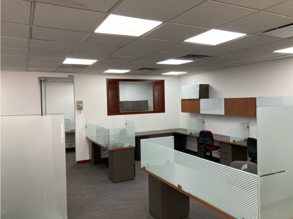 VENTA/ARRIENDO OFICINA 800MTS $7.200?M $50M