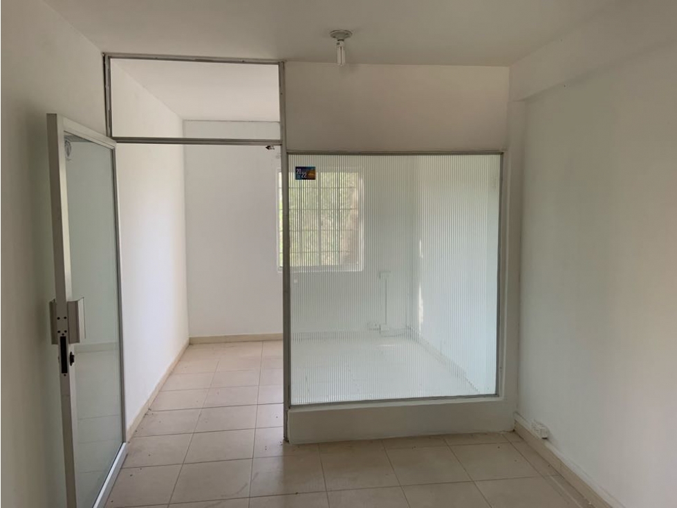 ARRIENDO OFICINA EN BARRIO LA CONCEPCION