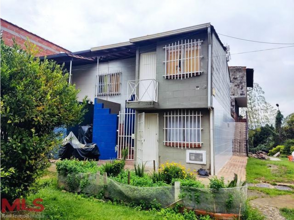 buena ubicación(MLS#237730)