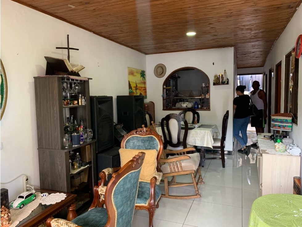 CASA EN VENTA BARRIO CALIMA