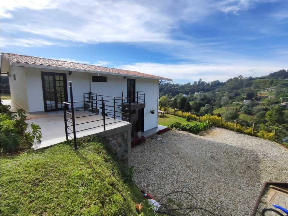 CASA FINCA EN GUARNE 1.200 MTS CERCA DE AUTOPISTA