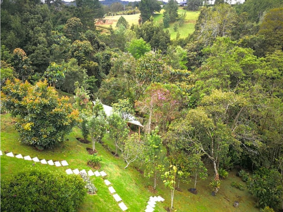 HERMOSA CASA ALTO DE PALMAS PARA ARRIENDO AMOBLADA  - VENTA