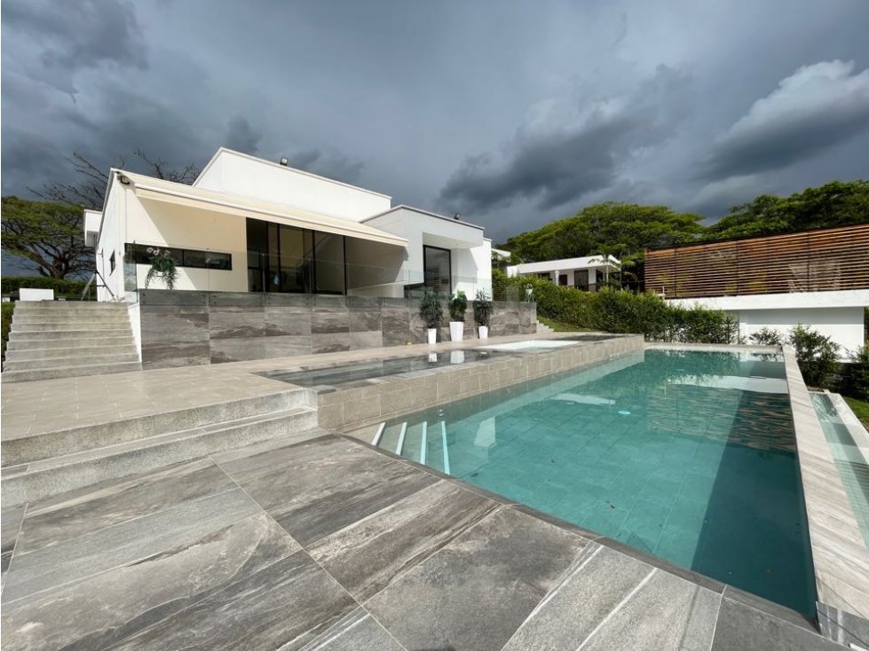 Se Vende Casa Campestre en Condominio En el Sector de Combia Pereira