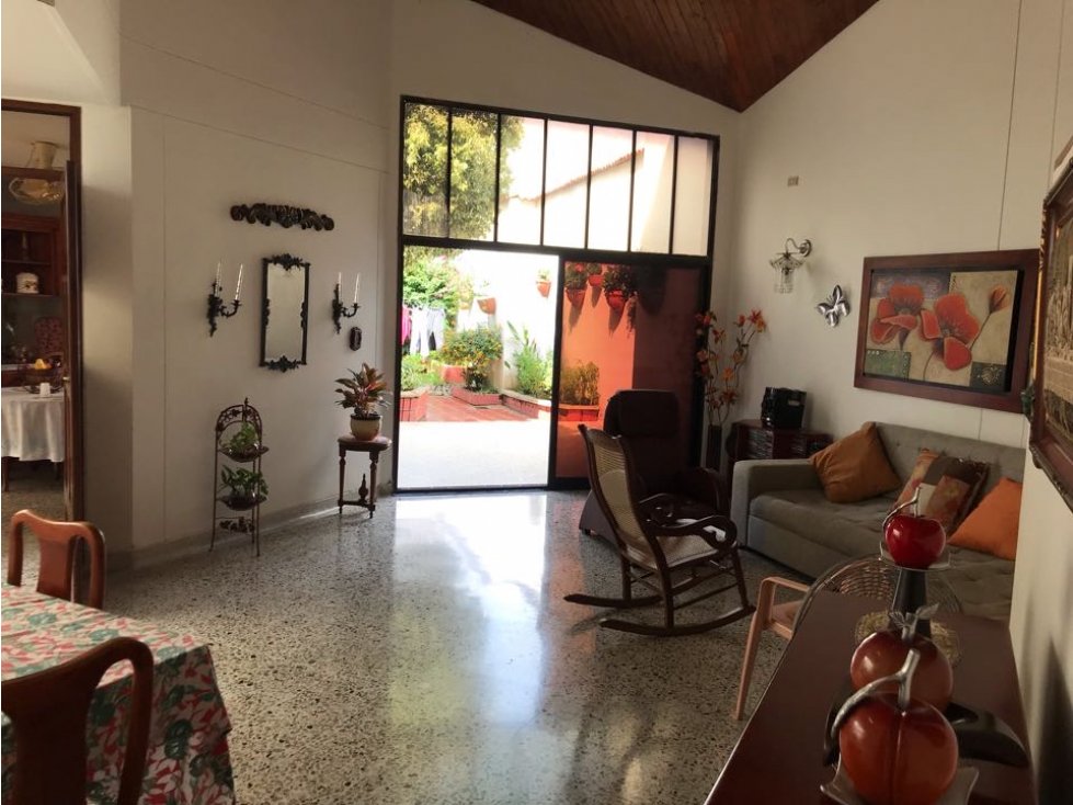 OFERTA !! HERMOSA CASA EN VENTA EN LA CASTELLANA