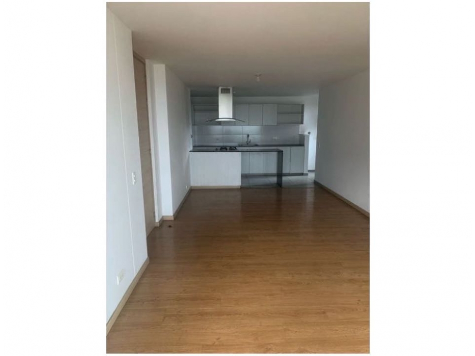 SE VENDE APARTAMENTO CARLOS E RESTREPO