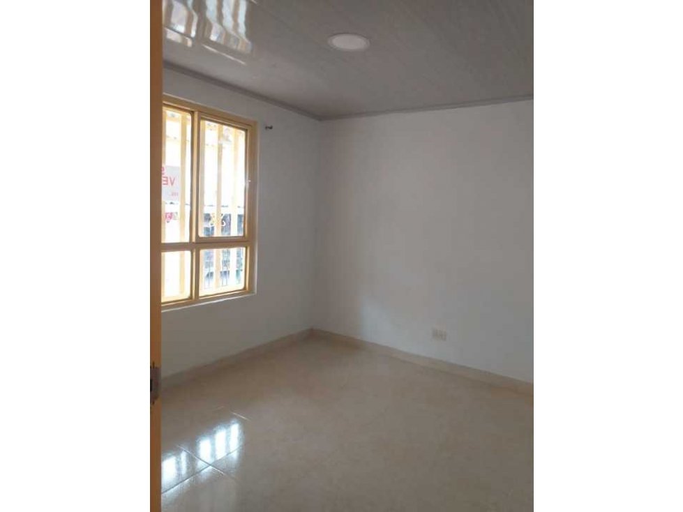 SE VENDE CASA EN CALARCA.