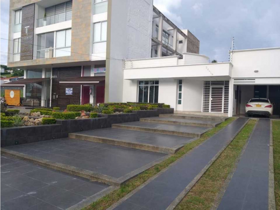 Se vende casa en tulua  valle acabados de.lujo