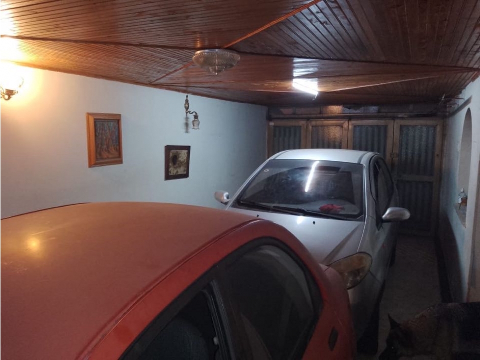 Vende casa barrio