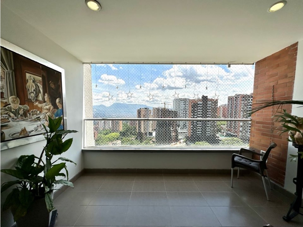 VENDEMOS APARTAMENTO ENVIGADO LOMA DEL CHOCHO, 3 ALCOBAS Y ESTUDIO