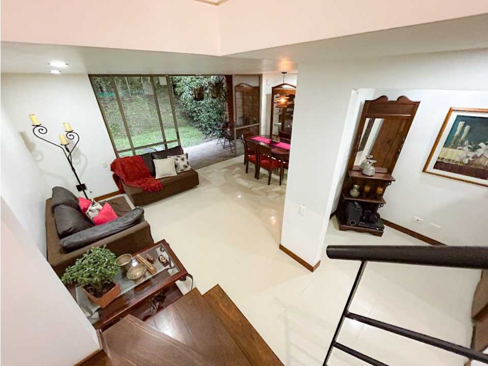VENDEMOS CASA EN LA CALLEJA ? ENVIGADO