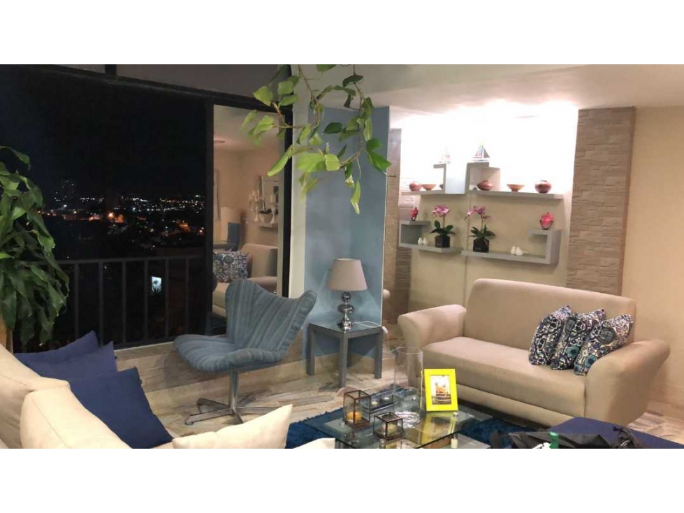 Arriendo Apartamento Amoblado Grande Con Vista en Cristales Cali