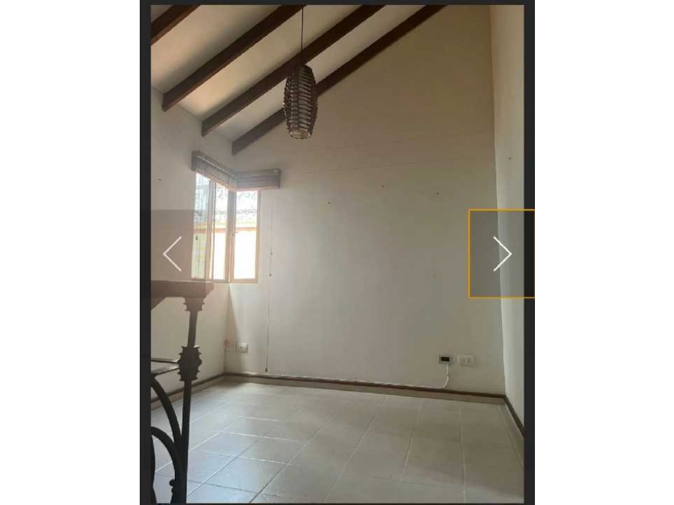 Vendo amplia y hermosa casa sector Canaan