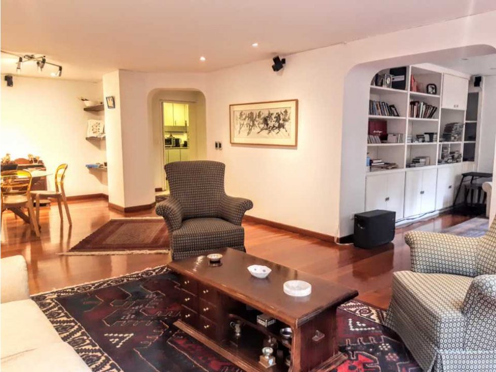VENDO APARTAMENTO CHICO (D)