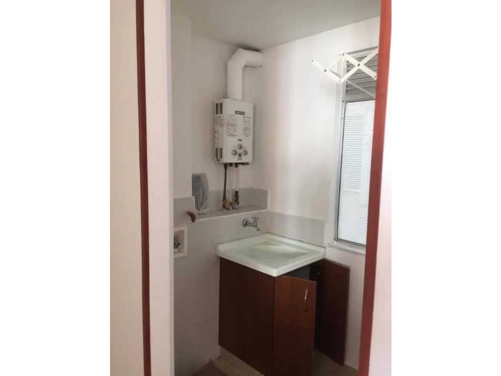 VENDO APTO EN GRAN GRANADA