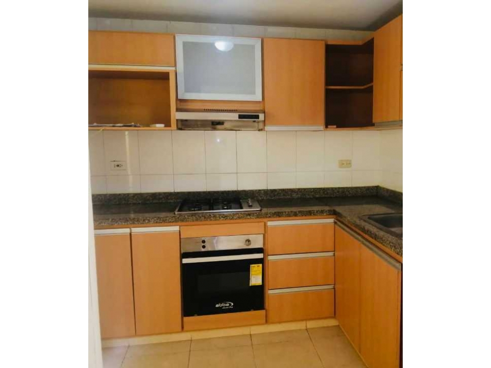 VENDO CASA EN CONJUNTO EN MIRAMAR