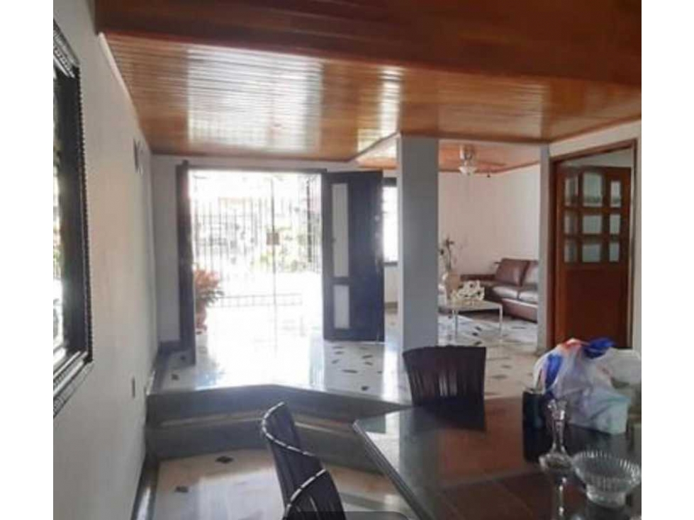 VENTA DE CASA EN LOS NOGALES