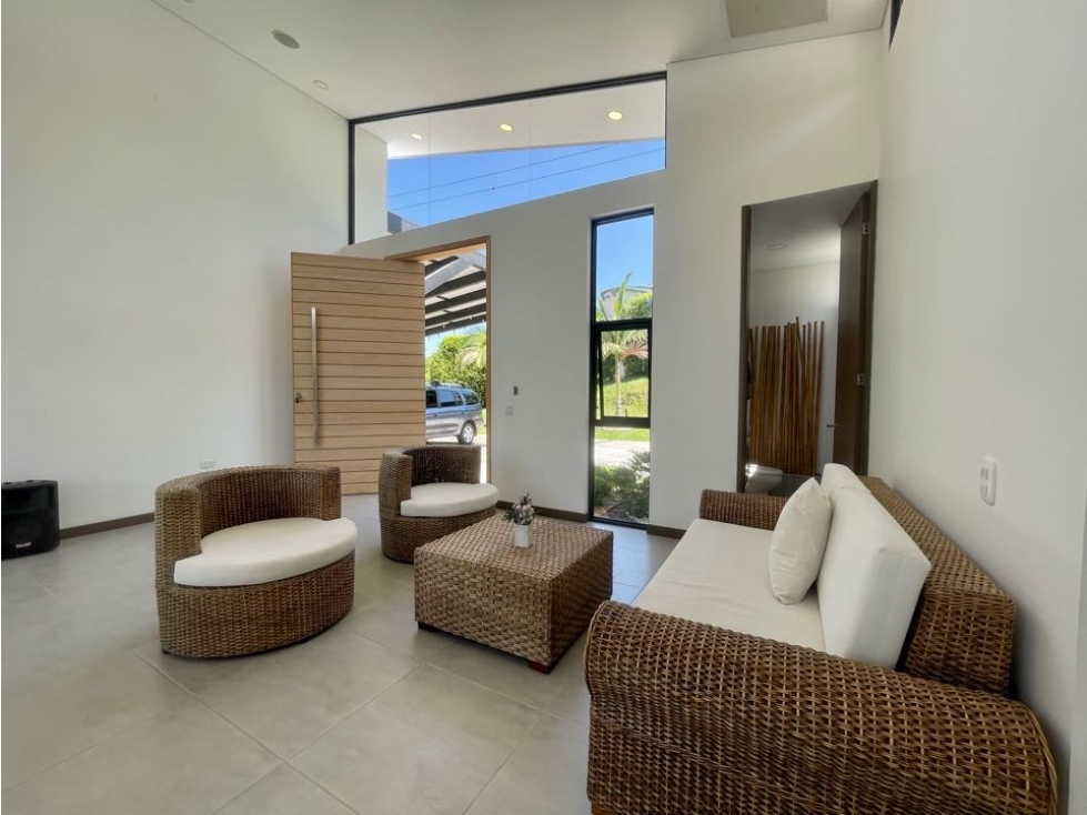 VENTA HERMOSA CASA CAMPESTRE CERRITOS PEREIRA