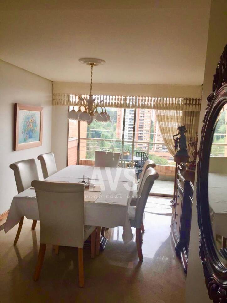 Apartamento para venta en el Poblado  2473