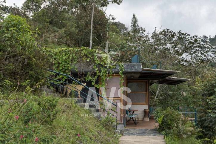 Finca para venta en el Retiro  2569