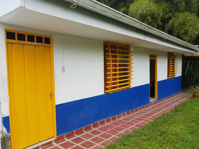 SE VENDE CASA CAMPESTRE CON PISCINA EN CAICEDONIA VALLE