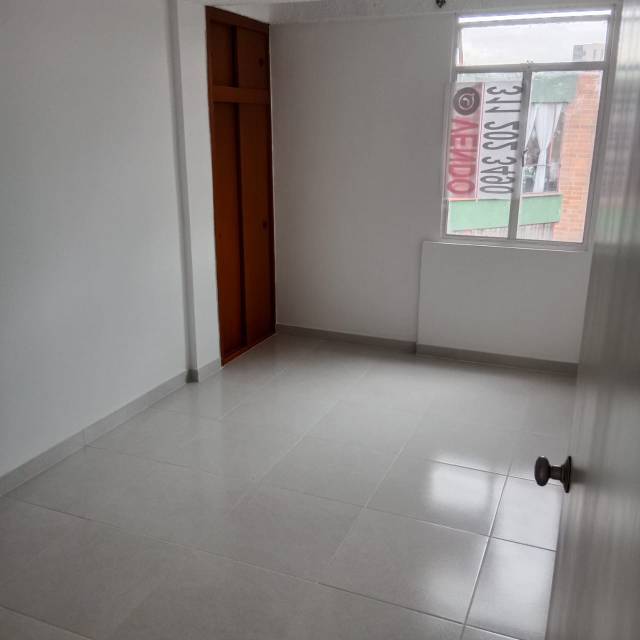 Hermoso apartamento remodelado cercano  ESTACIÓN TRASMILENIO CRA 90