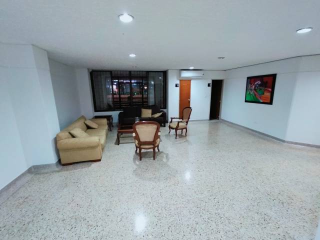 VENDO APARTAMENTO EN CABECERA BUCARAMANGA 170 METROS