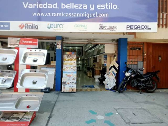 Alquiler De 2 Bodegas En San Nicolas