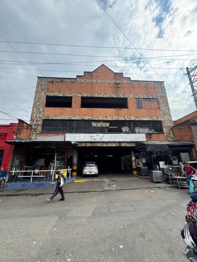 Vendo Edificio en el centro de Medellín