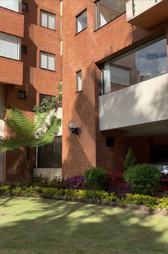 Vendo Hermoso apartamento en la Calleja