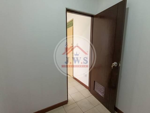Oficina en Venta en el Prestigioso Edificio Davivienda, Centro de Villavicencio