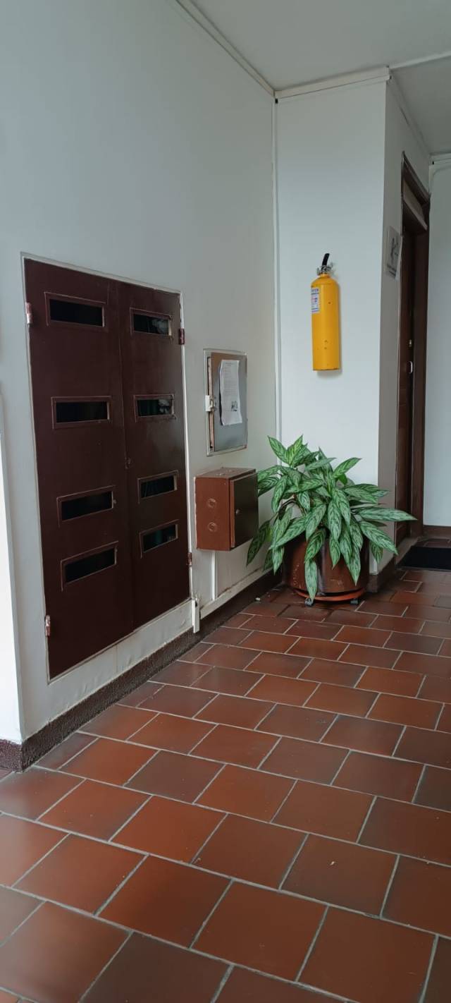 Apartamento en venta en barrio Santa Monica Residencial
