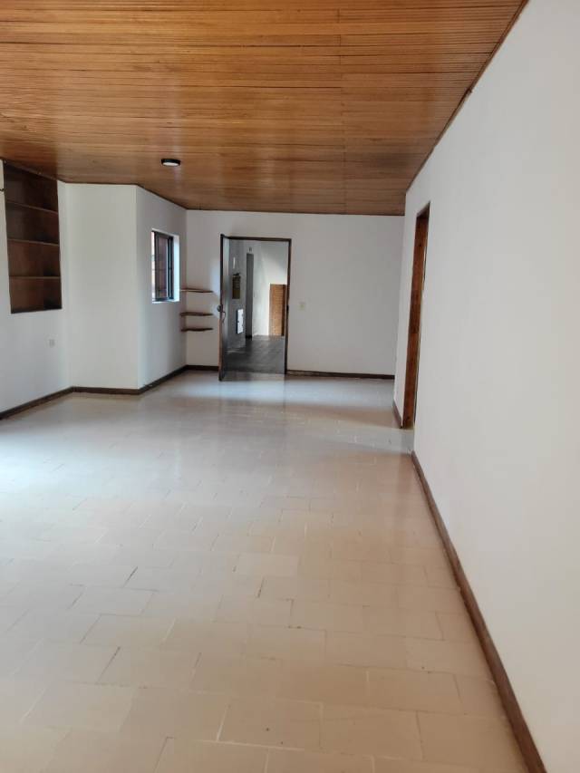 Arriendo Apartamento en Manga, sobre la avenida Miramar, Cartagena